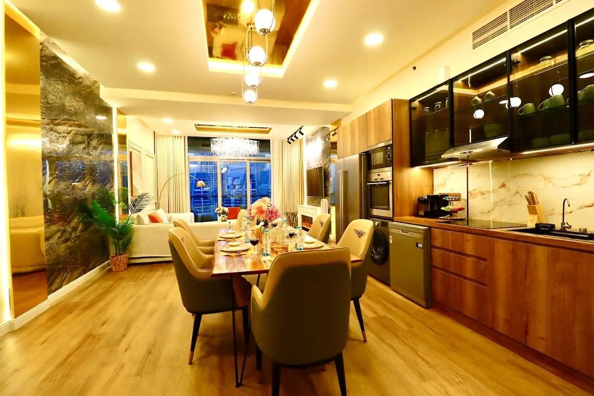 Lavish 3Br Retreat With Lovely Marina & Sea Views Dubai Apartment